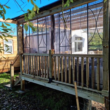 Riverside Cabin In Shropshire Oswestry Eksteriør billede