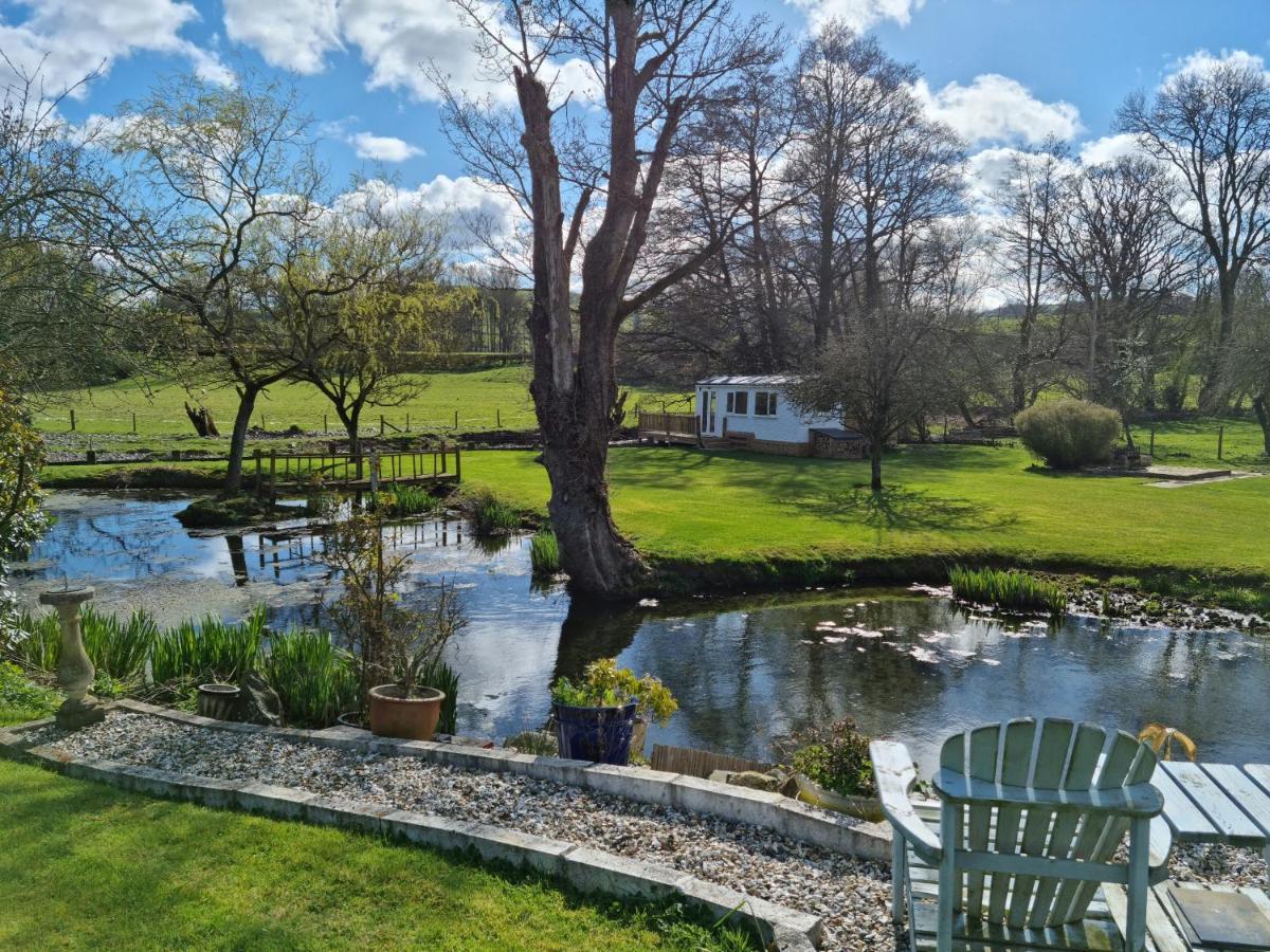 Riverside Cabin In Shropshire Oswestry Eksteriør billede