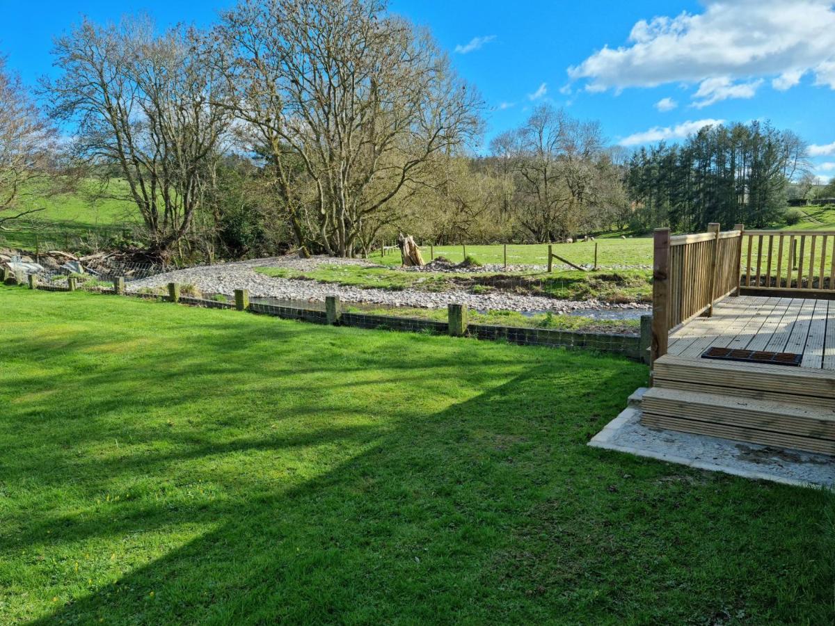 Riverside Cabin In Shropshire Oswestry Eksteriør billede